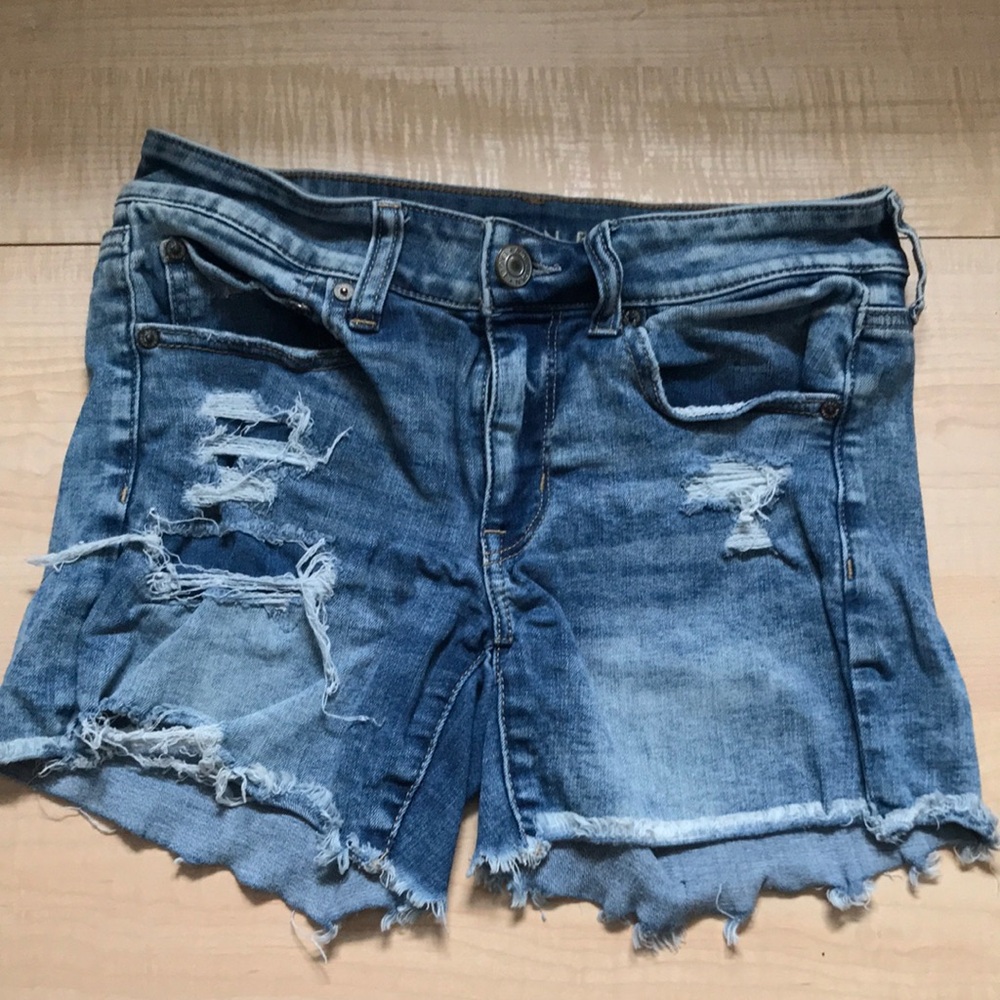 American Eagle cut off distressed shorts size 6 next level stretch